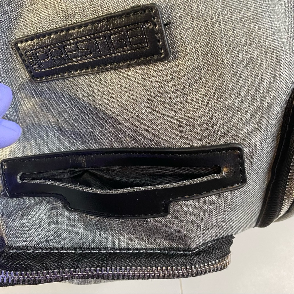 CRG Prestige Lightweight Gray with Black Trim Detail Travel/Laptop/Book Bag - Picture 7 of 7